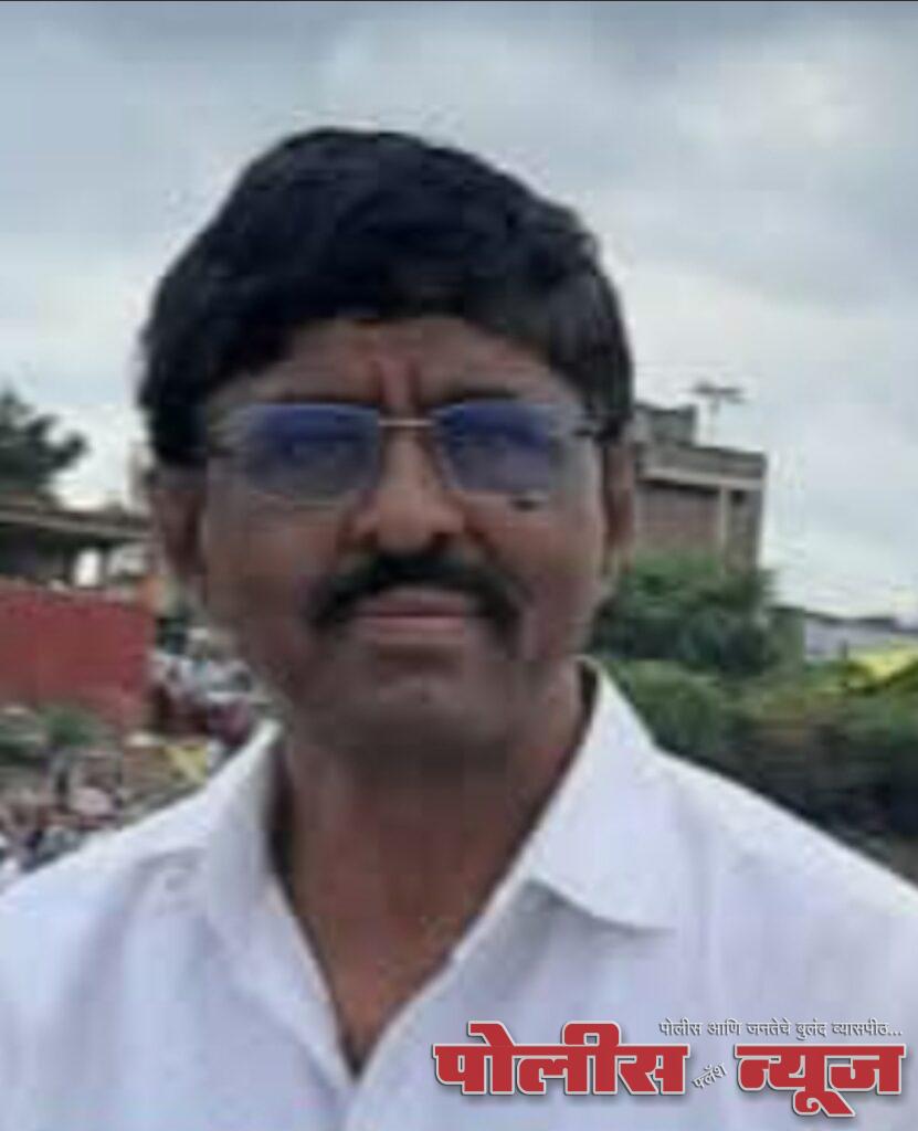 बाजार समितीच्या सोयाबीन खरेदी केंद्रावर शेतकऱ्यांनी नोंदणी करावी - शिवाजीराव हुडे