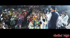 गेल्या पाच वर्षात गती मिळाली असून विकासाची ही गती कायम ठेवण्यासाठी नगर परिषद आ. बनसोडे यांच्या नेतृत्वाखाली युतीच्या ताब्यात देण्याचे आवाहन केले.