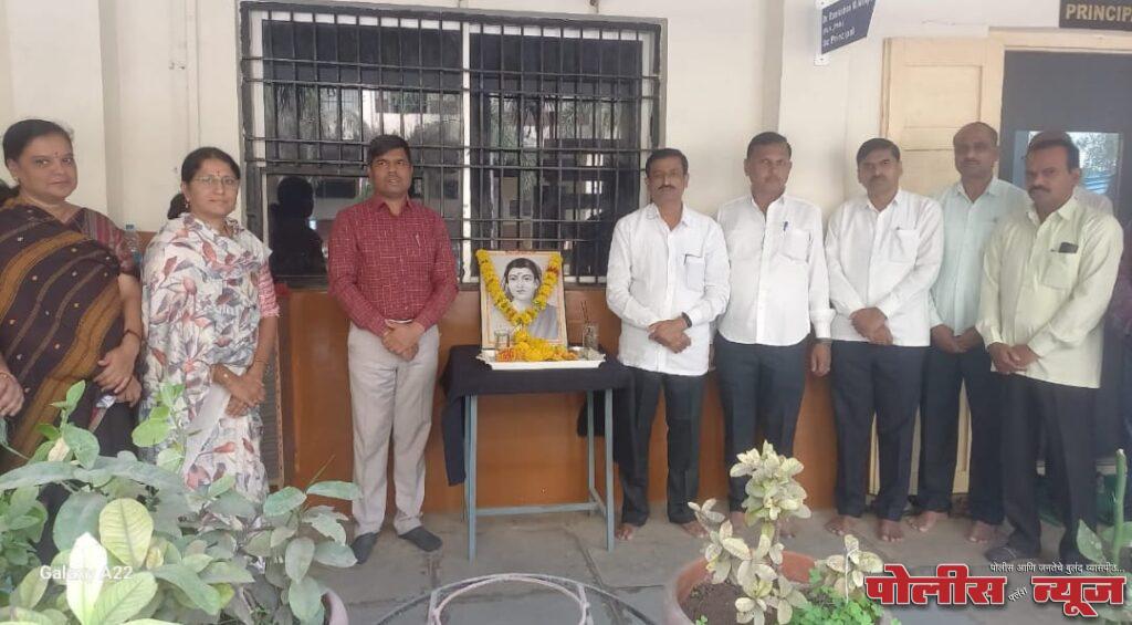 आद्य शिक्षिका सावित्रीबाई फुले यांचा आदर्श घ्या - प्रा.सौ. मनीषा पाटील