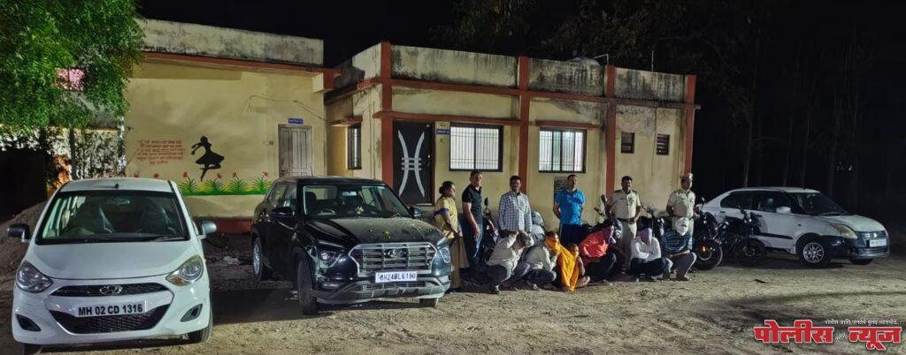 वाढवणा पोलिसांची बेकायदेशीर जुगार अड्ड्यावर धडक कारवाई : ११ आरोपींविरुद्ध गुन्हा दाखल, 23 लाख 41 हजार रुपयांचा मुद्देमाल जप्त.