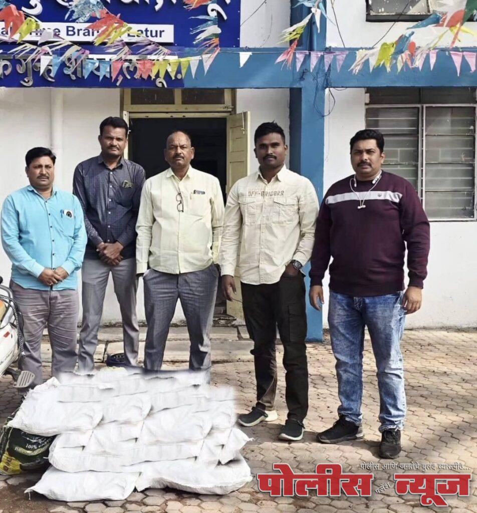 13 आरोपी गजाआड, 14 लाख रुपयांचा गुटखा आणि सुगंधित तंबाखू चा मुद्देमाल जप्त