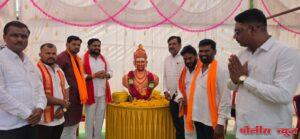 शिवसेनेच्या वतीने महात्मा बसवेश्वरांना अभिवादन