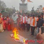 महिला आरक्षणावरून काँग्रेसविरोधात शिवसेना महिला आघाडी आक्रमक