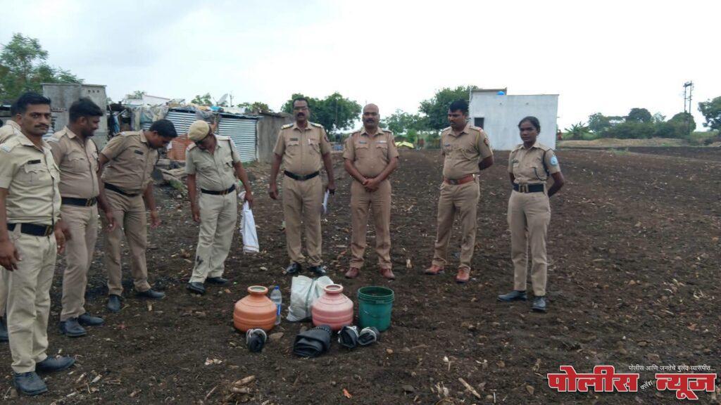 लातूर पोलिसांचा अवैध दारू व्यवसायाविरुद्ध 'मास रेड'; ८९ गुन्हे दाखल, ९० आरोपीवर कारवाई