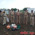 लातूर पोलिसांचा अवैध दारू व्यवसायाविरुद्ध 'मास रेड'; ८९ गुन्हे दाखल, ९० आरोपीवर कारवाई